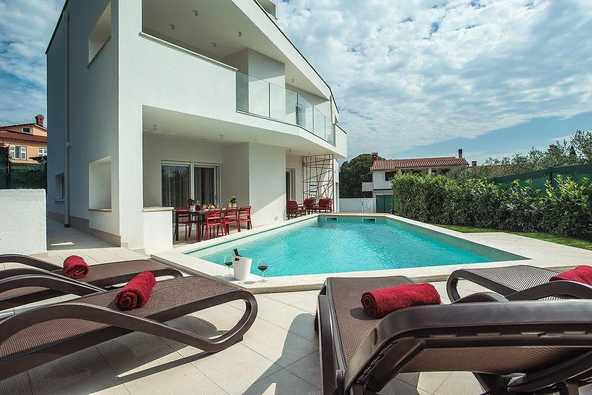Holiday home Villa Valery Stinjan