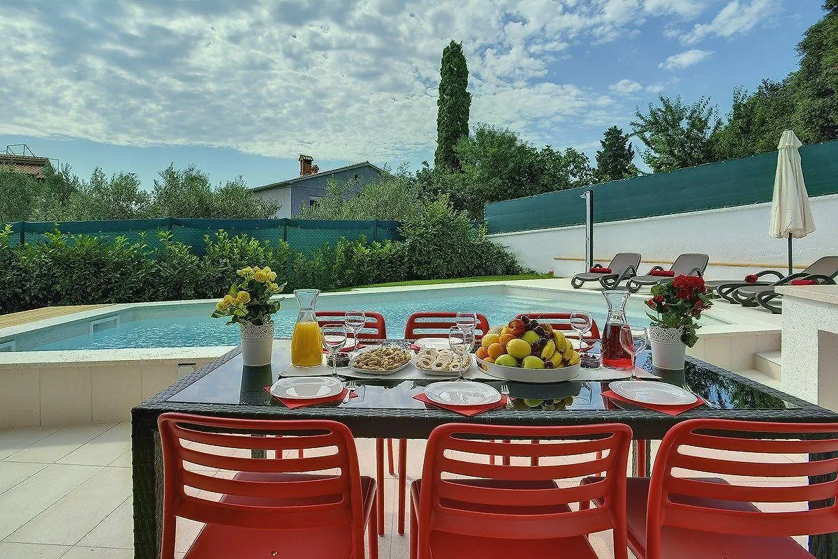 Holiday home Villa Valery Stinjan